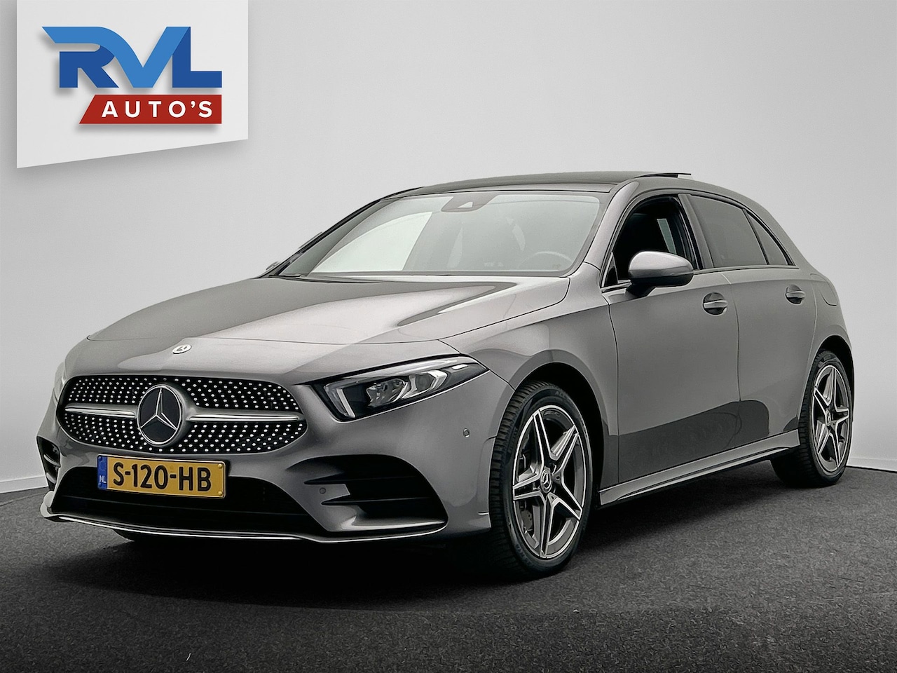 Mercedes-Benz A-klasse - 250 e AMG Line | Pano/Dak | Widescreen | Camera | Origineel NL | Trekhaak - AutoWereld.nl