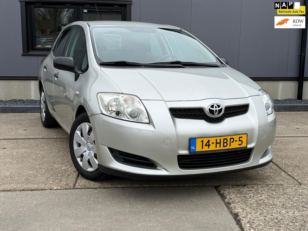 Toyota Auris - 1.4-16V Terra 1.4-16V Terra - AutoWereld.nl