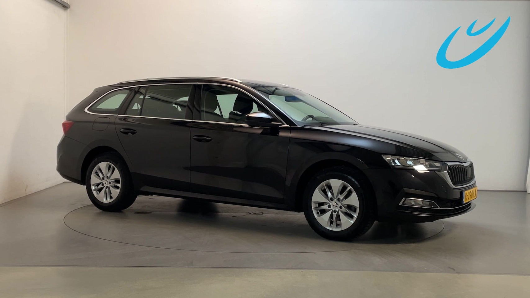 Skoda Octavia Combi - 1.0 TSI 110pk Business Edition Camera Navigatie Stoelverwarming DAB+ - AutoWereld.nl