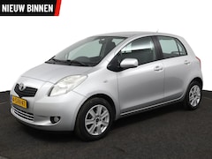 Toyota Yaris - 1.3 VVTi Sol AIRCO AUTOMAAT 5-DEURS NAVIGATIE