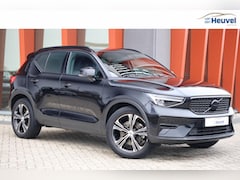 Volvo XC40 - T4 Recharge Plus Dark | Stoelverwarming | Trekhaak | Parkeercamera | H/K | Keyless