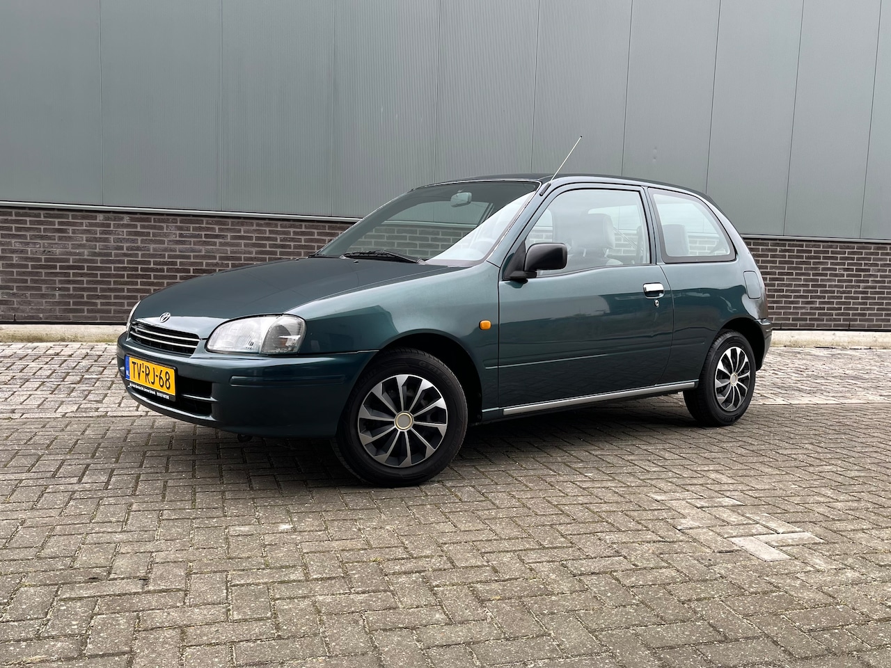 Toyota Starlet - 1.3-16V GLi - AutoWereld.nl