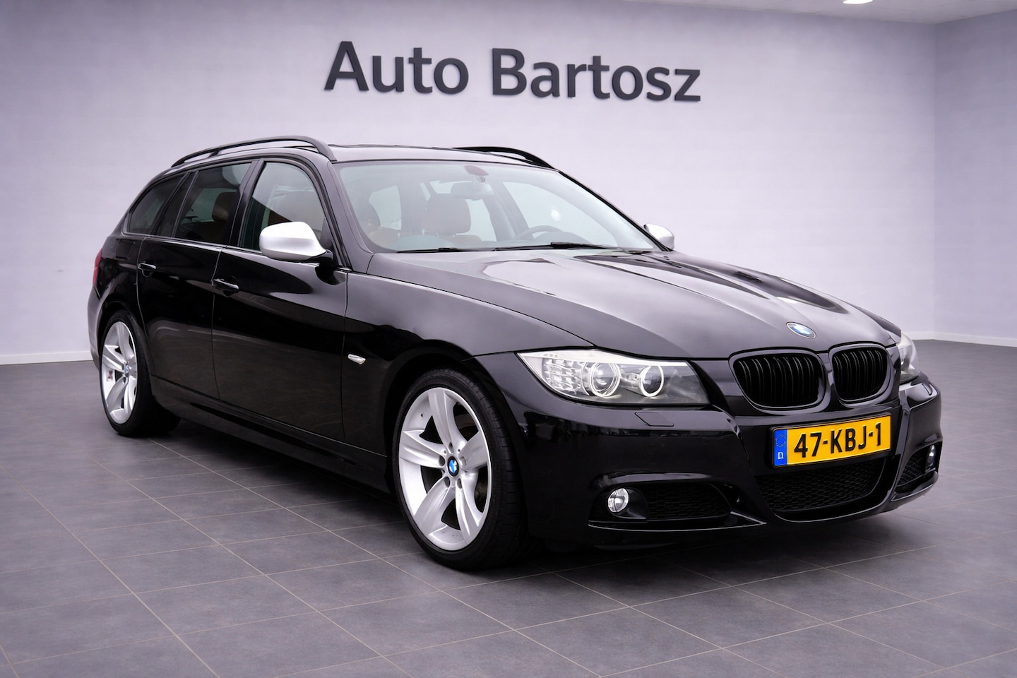BMW 3-serie Touring - 316i Business Line APK/NAP/RIJKLAAR - AutoWereld.nl