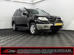 Mitsubishi Outlander Sport - 2.0 Invite+ Inruilauto’s tegen vaste prijzen. Voor meer info: 0638140850 Bij de verkoop va