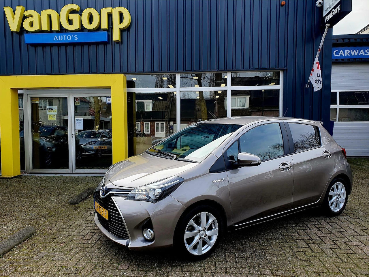 Toyota Yaris - 1.5 Hybrid Aspiration All-in prijs! - AutoWereld.nl