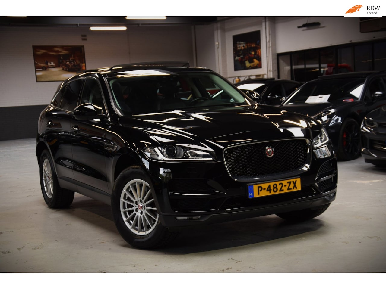 Jaguar F-Pace - 3.0 S/C Prestige AWD 35t Navi|Panoramadak|Leder| - AutoWereld.nl