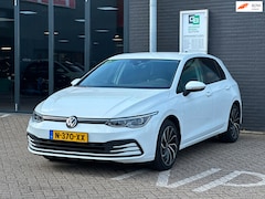 Volkswagen Golf - 1.0 eTSI Life Business/DIGTAAL Cockpit/CAMERA/CARPLAY/SFEERVERLICHTING