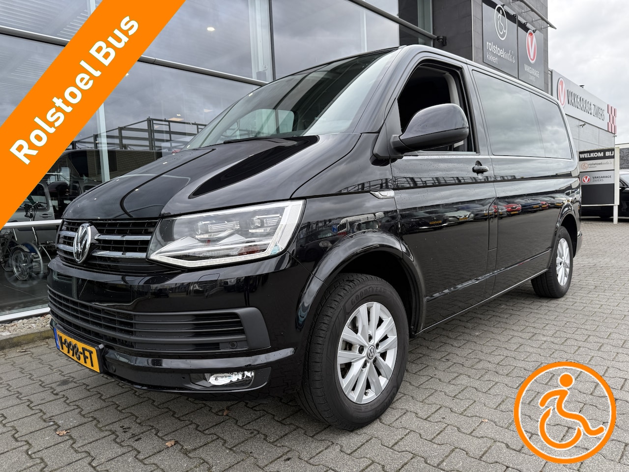 Volkswagen Transporter Caravelle - 3+1 Rolstoelbus 2.0 TDI L1H1 Highline Automaat (Zeer nette en goed onderhouden 3+1 Rolstoe - AutoWereld.nl