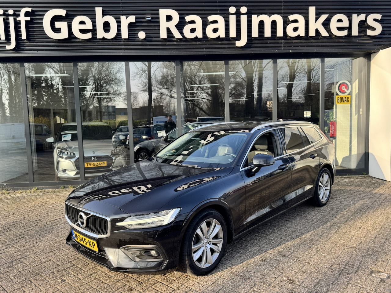 Volvo V60 - 2.0 D3 Momentum Pro*Navi*Camera* - AutoWereld.nl