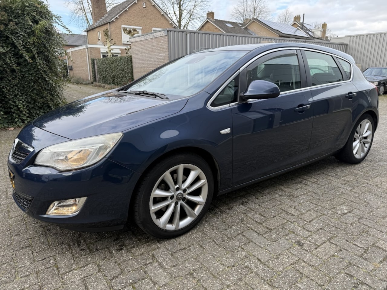 Opel Astra - 1.6 Turbo 2010 APK 5-26 Leder, Airco Euro 5 - AutoWereld.nl