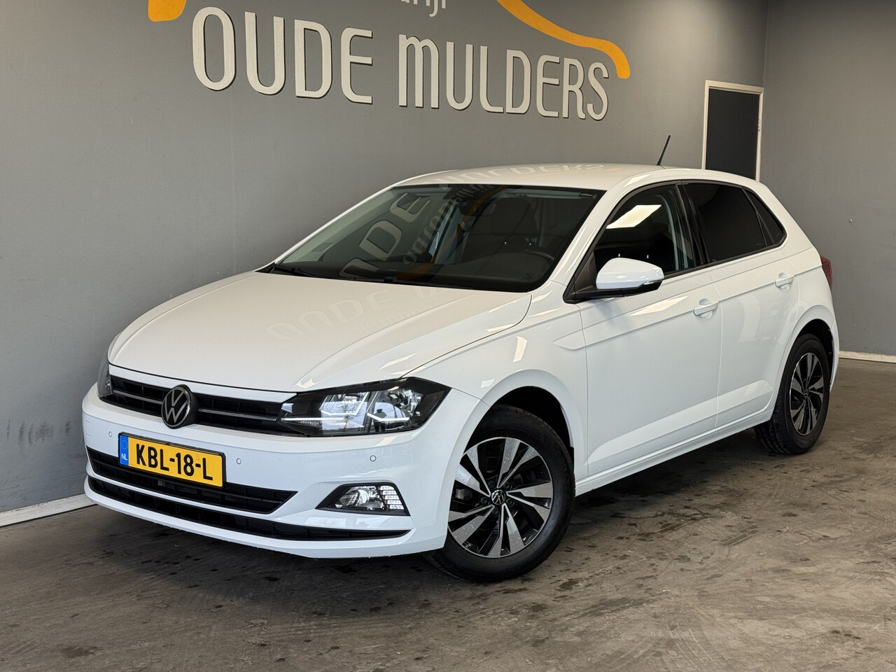 Volkswagen Polo - 1.0 MPI Polo Cruise/Parkeersensoren - AutoWereld.nl