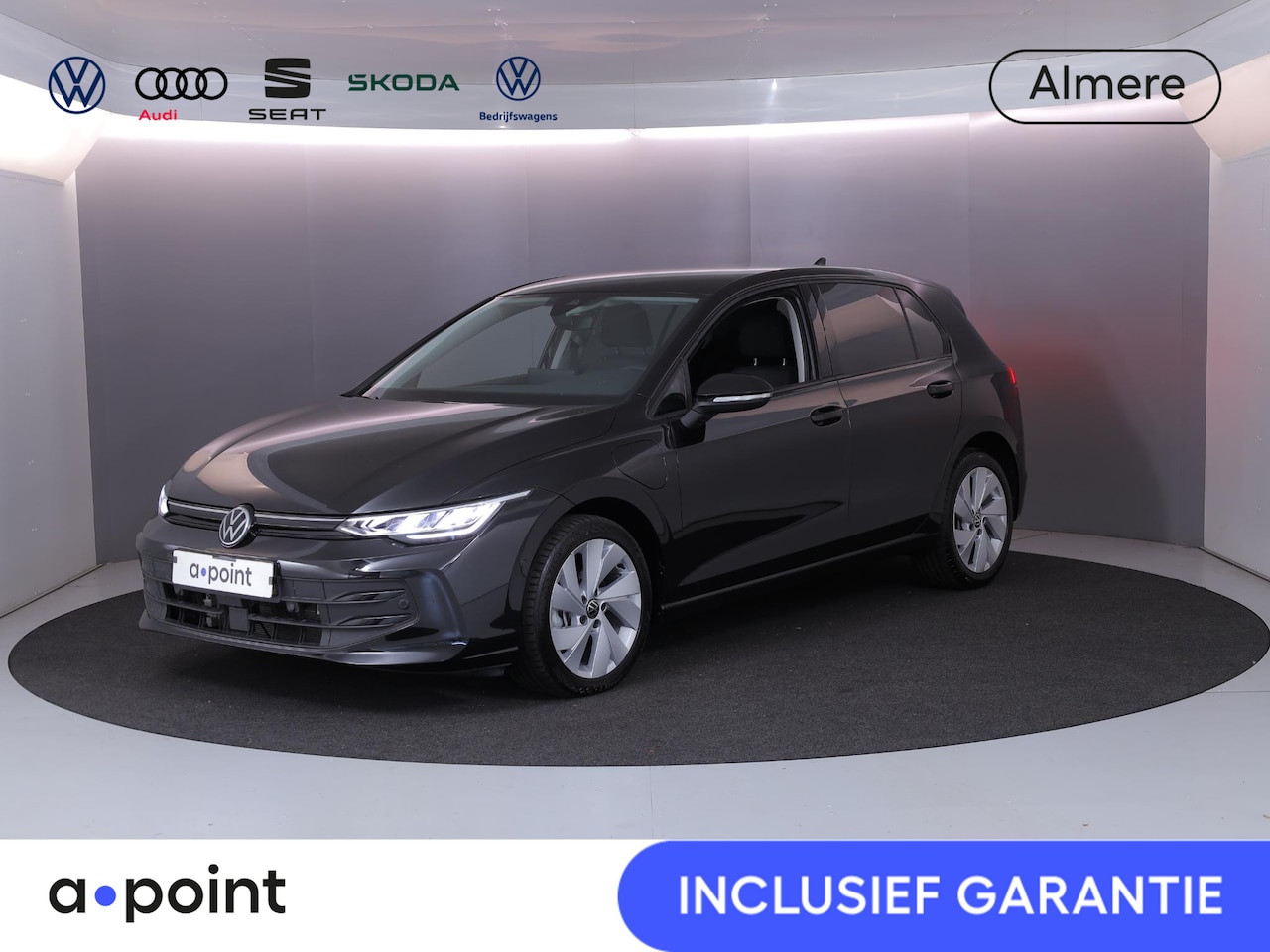 Volkswagen Golf - 1.5 eHybrid Life Edition 204 pk Automaat (DSG) | Verlengde garantie | Navigatie | Parkeers - AutoWereld.nl