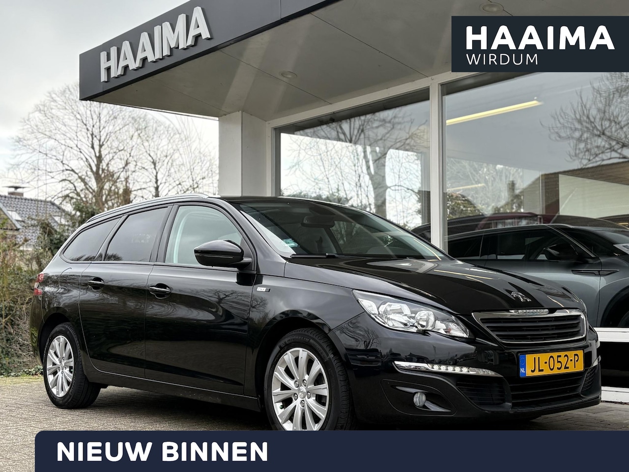 Peugeot 308 SW - 1.2T 110pk Style | Panoramadak | DAB radio | 1e eigenaar | Dealeronderhouden | Parkeersens - AutoWereld.nl