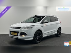 Ford Kuga - 1.5 Titanium Styling Pack 4WD PANO TREKHAAK NAVI CAMERA CRUISE