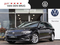 Volkswagen Passat Variant - GTE 1.4 TSI PHEV 218 pk DSG Business | Trekhaak | Camera | App connect | LED | Navigatie |