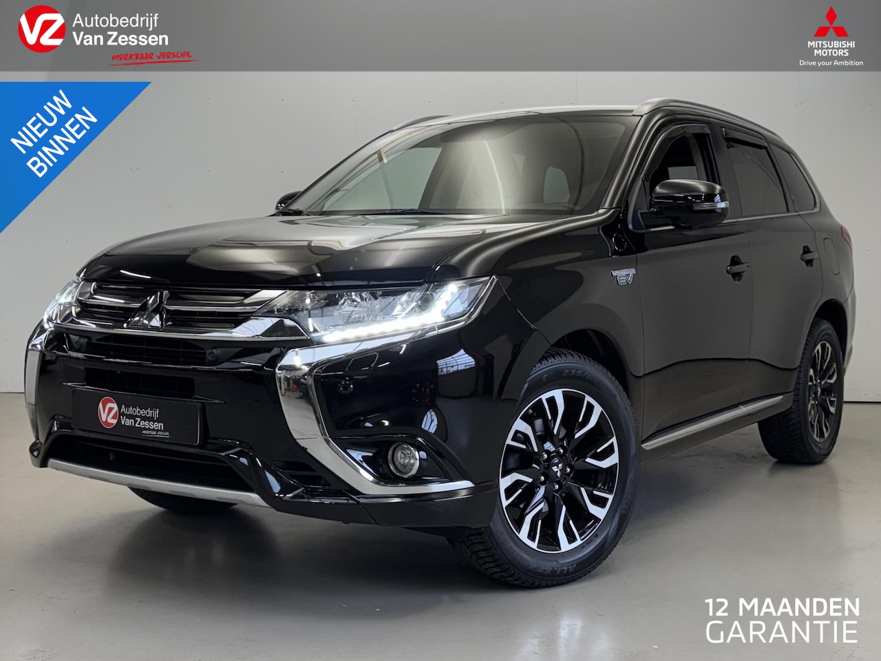 Mitsubishi Outlander - 2.0 PHEV Instyle+ | Schuifdak | Trekhaak | Leder | Rijklaarprijs - AutoWereld.nl