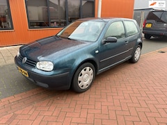 Volkswagen Golf - 1.6-16V Trendline / APK 12 2026