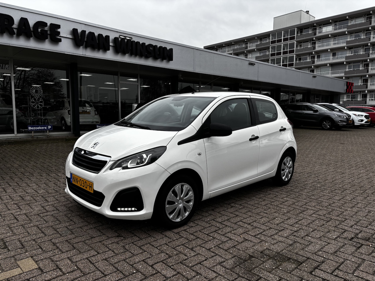 Peugeot 108 - 1.0 e-VTi Access Applecarplay - AutoWereld.nl