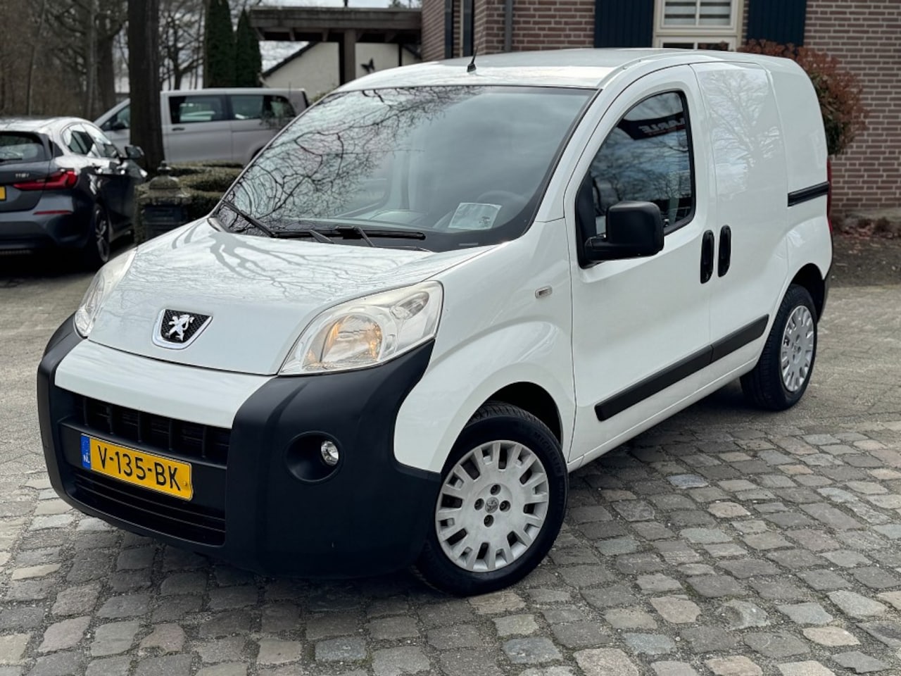 Peugeot Bipper - 1.3 autom HDi XT Profit + airco,cruise,audio,2xschuif,rolstoellift - AutoWereld.nl