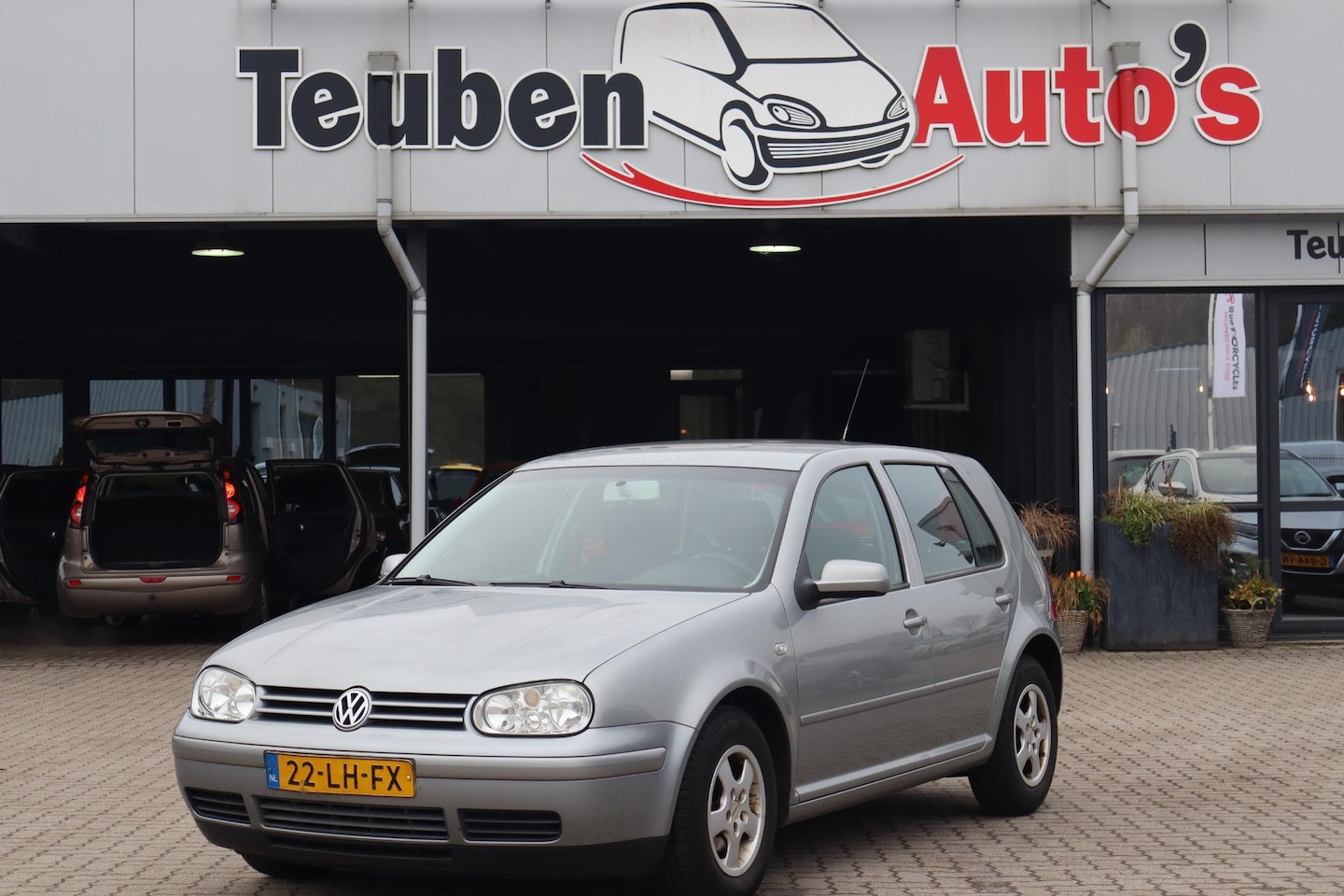 Volkswagen Golf - 1.4-16V Oxford Airco, Radio cd speler, Elektrische ramen - AutoWereld.nl