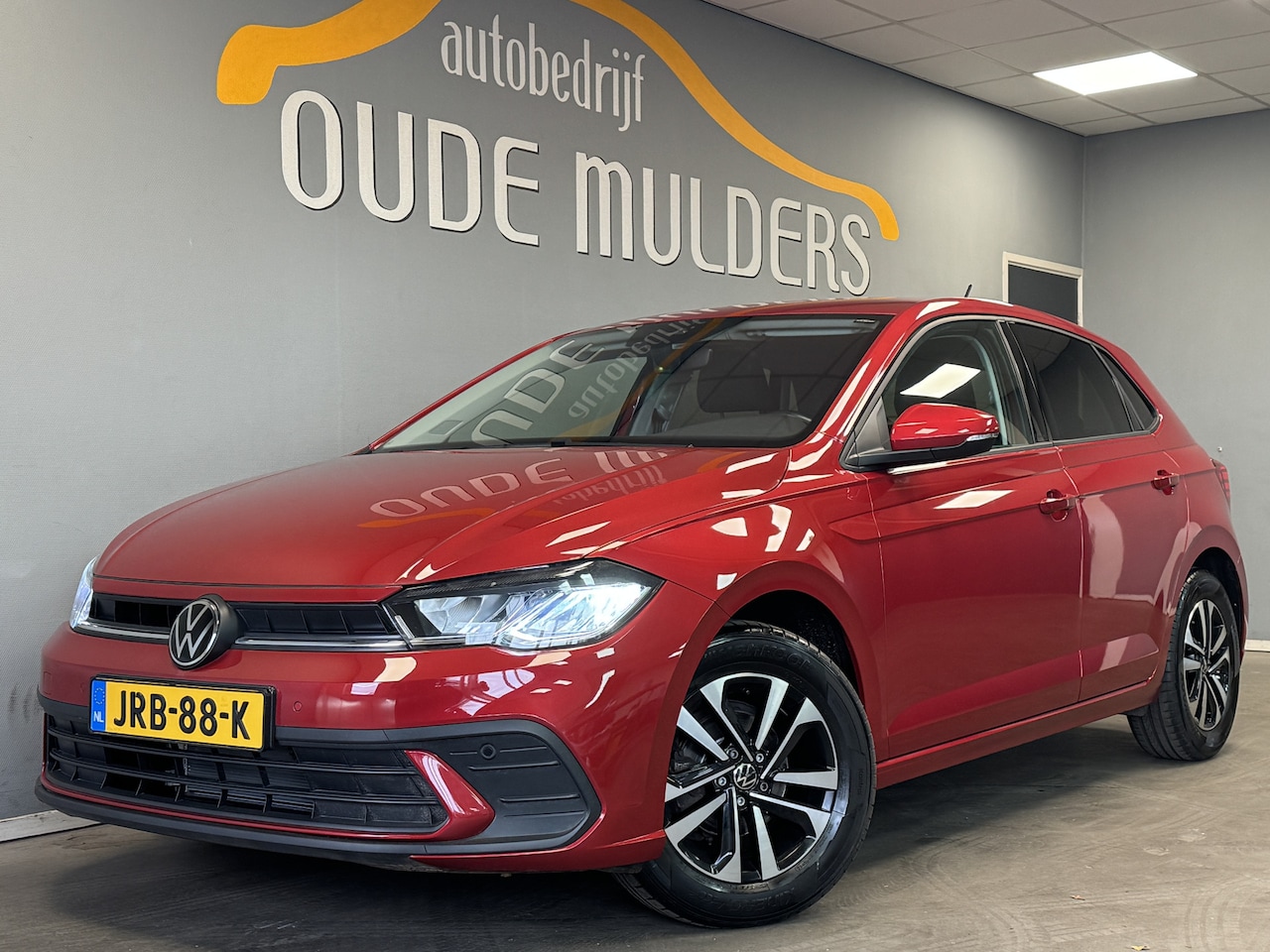 Volkswagen Polo - 1.0 TSI Stoelverwarming/Navi/Parkeersensoren - AutoWereld.nl