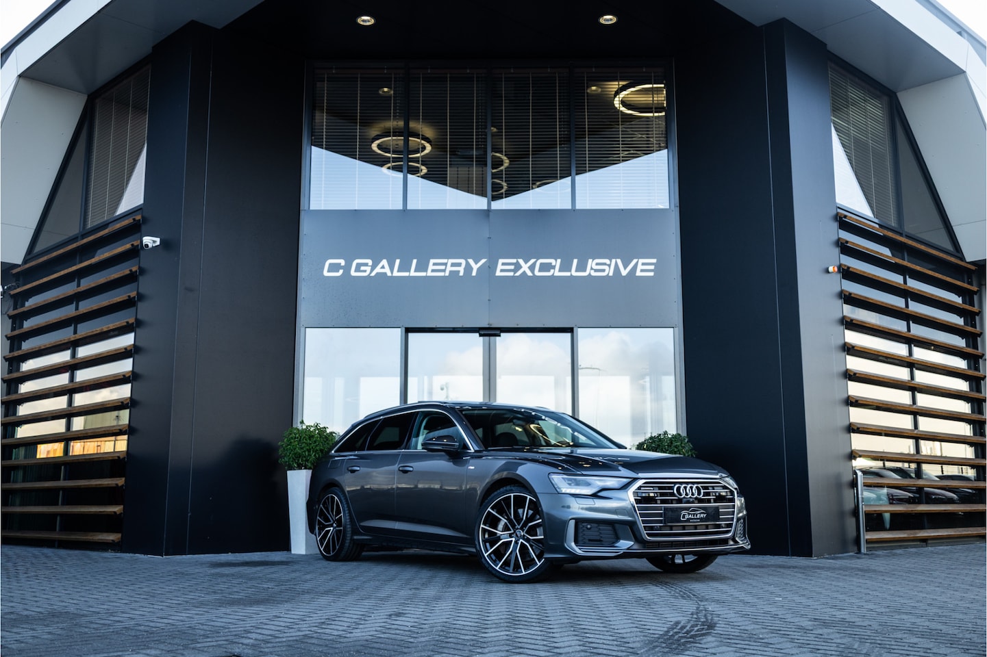 Audi A6 Avant - 50 TFSI e quattro S edition - Panorama | 360 Camera | ACC | Keyless - AutoWereld.nl