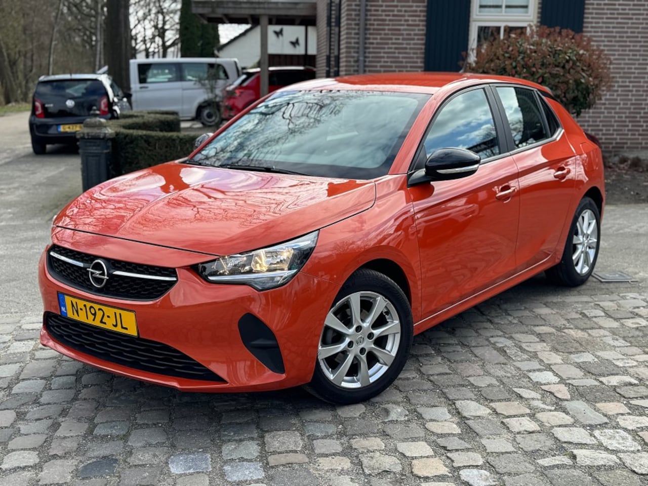 Opel Corsa - 1.2 Edition airco,cruise,lmv,carplay - AutoWereld.nl