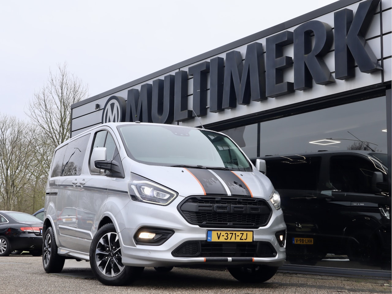 Ford Transit Custom - 2.0 TDCI AUTOMAAT SPORT DUBBELE CABINE MARGE/BTW VRIJ - AutoWereld.nl