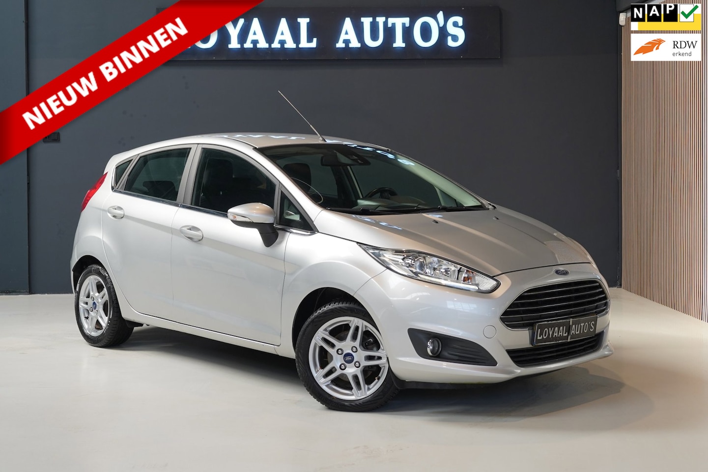 Ford Fiesta - 1.0 EcoBoost Titanium | NAVI | AIRCO | CRUISE | PDC | NAP | APK - AutoWereld.nl