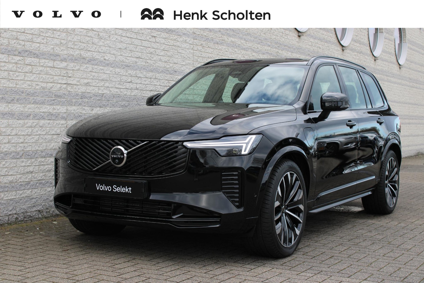 Volvo XC90 - T8 Plug-in hybrid AWD Ultra Dark | Panoramadak | Luchtvering | Trekhaak | Premium audio by - AutoWereld.nl