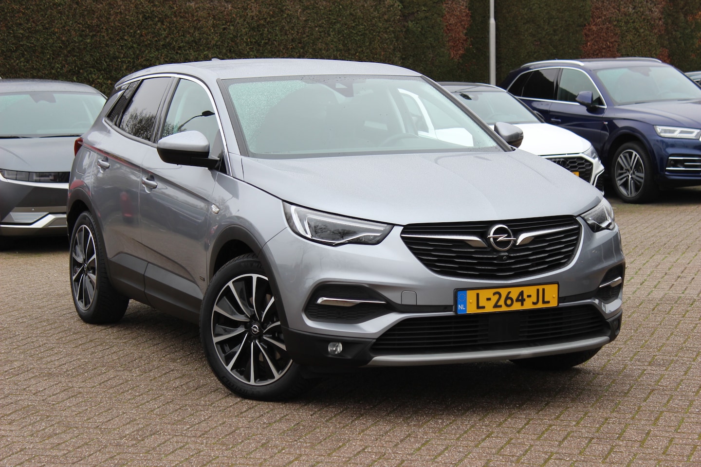 Opel Grandland X - 1.6 Turbo Hybrid Business Elegance / SoH 88,4% / Trekhaak / 360Camera / CarPlay / Navigati - AutoWereld.nl