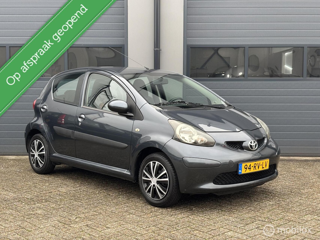 Toyota Aygo - 1.0-12V Sport Uitvoering _ 103 Dkm NL Auto - AutoWereld.nl