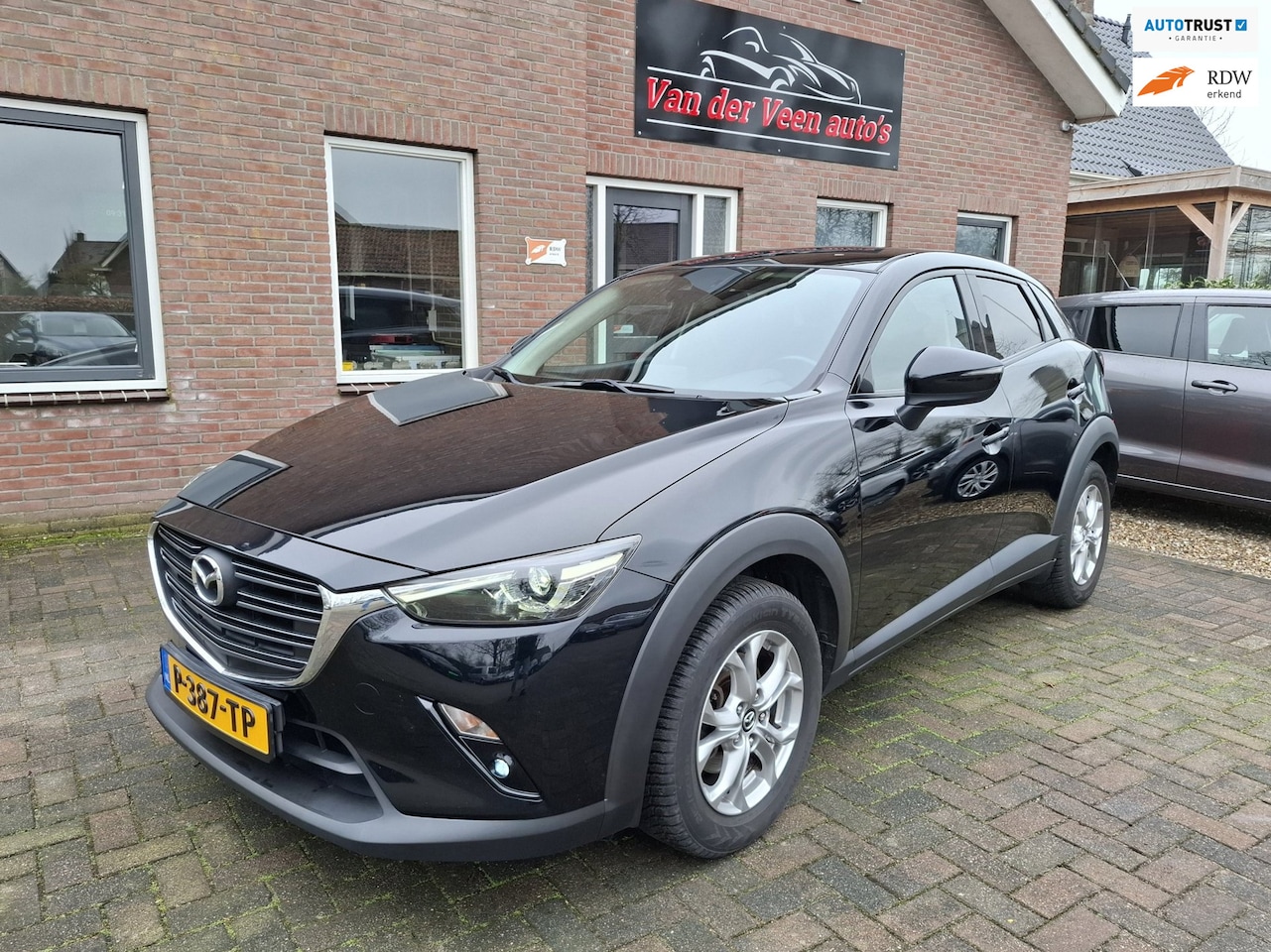 Mazda CX-3 - 2.0 SkyActiv-G 120 SkyLease. Zeer netjes & dealer onderhouden. O.a. carplay, cruise, stoel - AutoWereld.nl