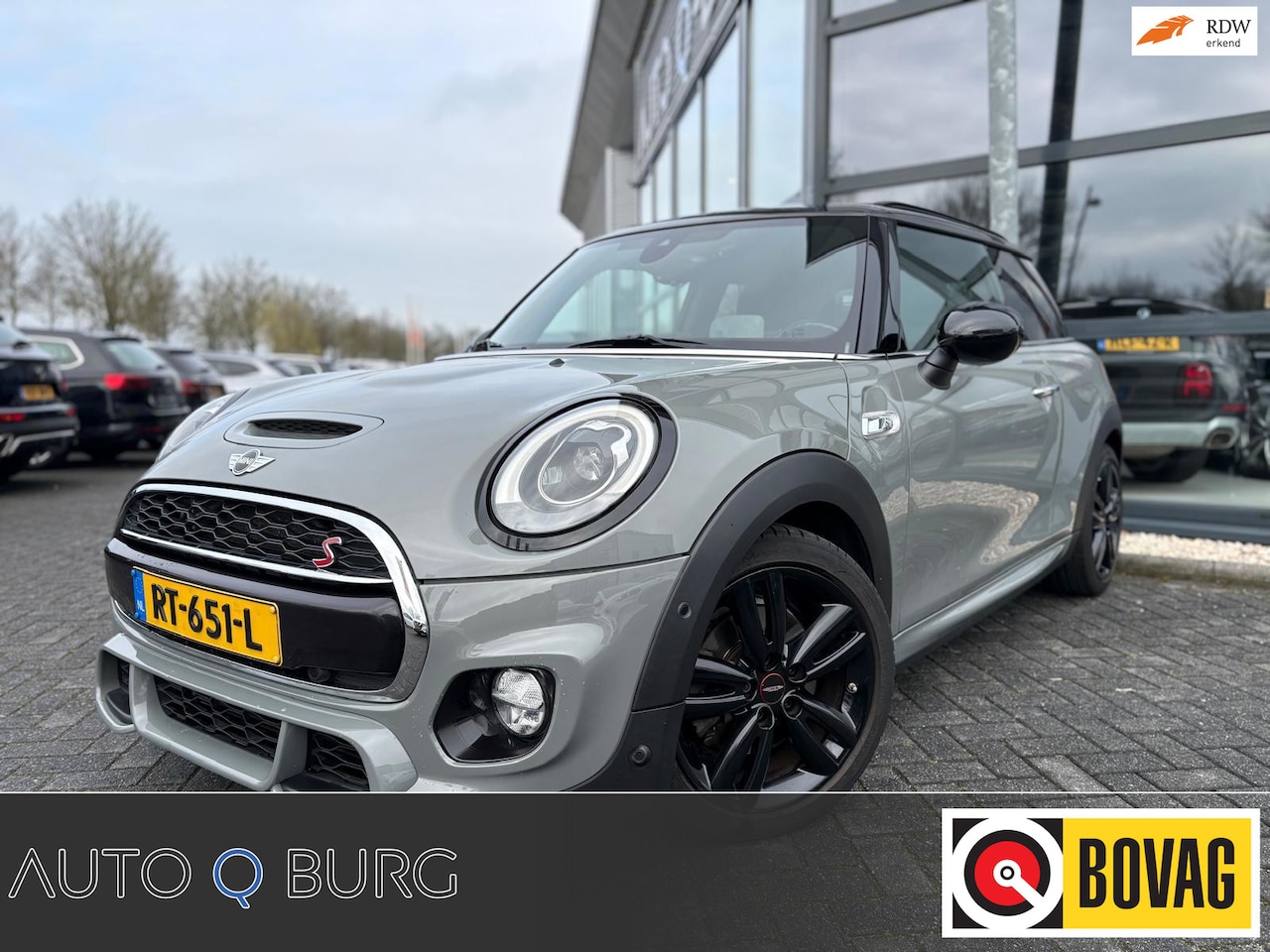 MINI Cooper S - Mini 2.0 Chili Serious Business JWS | Automaat | Stoelverwarming | Camera | Pano | Navi | - AutoWereld.nl