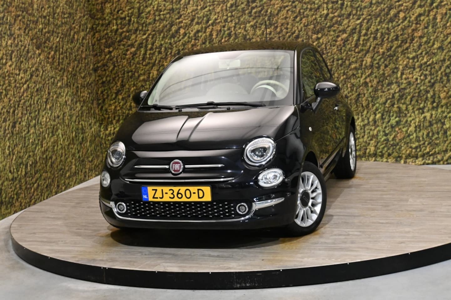 Fiat 500 - 1.2 Lounge | Climate cntrl. | Pano-dak - AutoWereld.nl