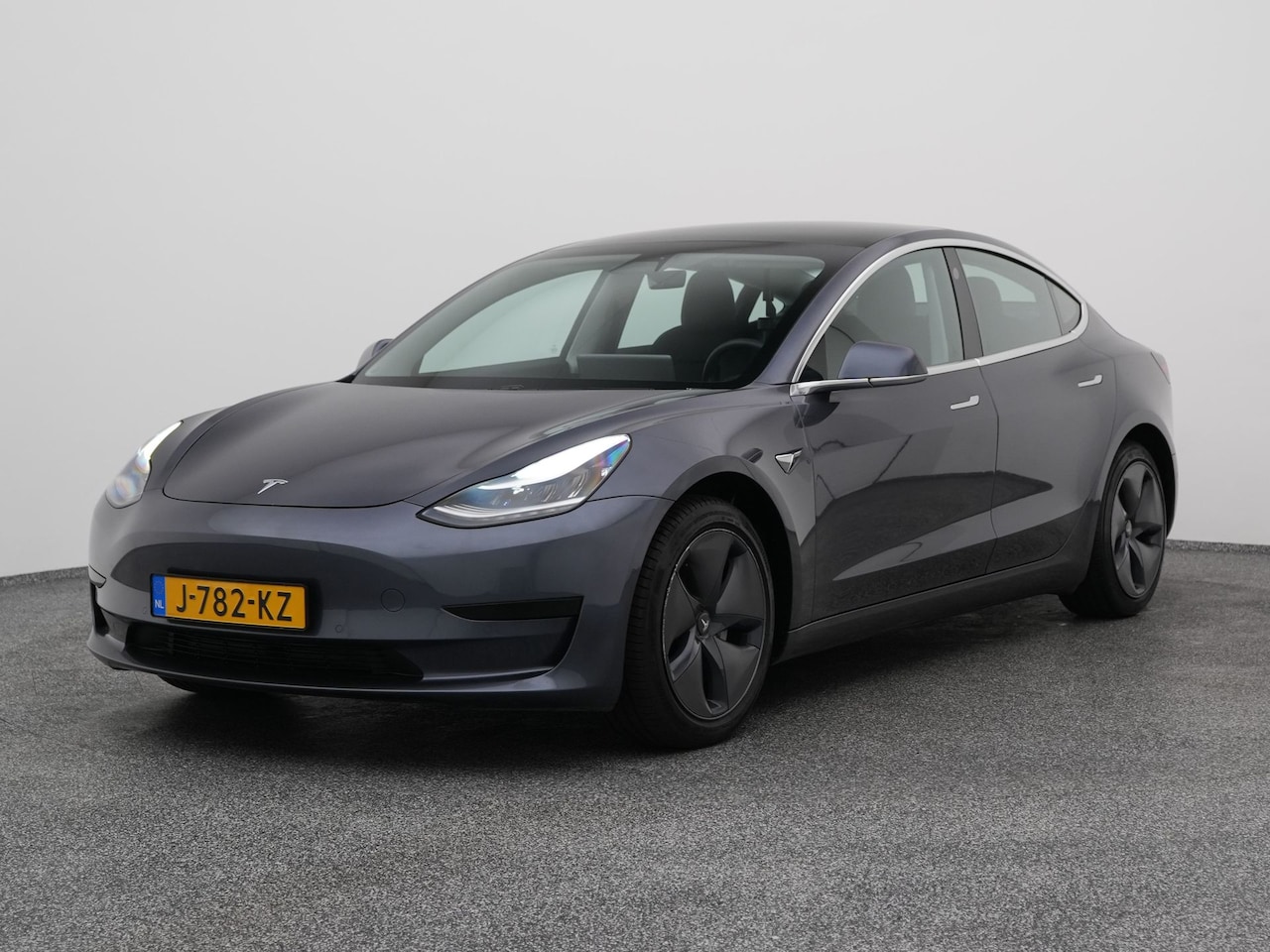 Tesla Model 3 - Standard RWD Plus 60 kWh | CAMERA | PANO | LEDER - AutoWereld.nl