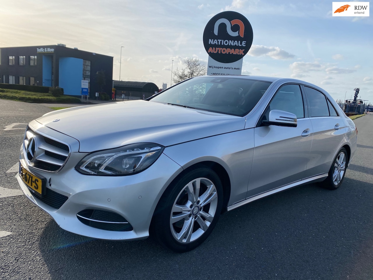 Mercedes-Benz E-klasse - | 2014 | 350 BlueTEC Prestige Avantgarde | Top car | APK - AutoWereld.nl