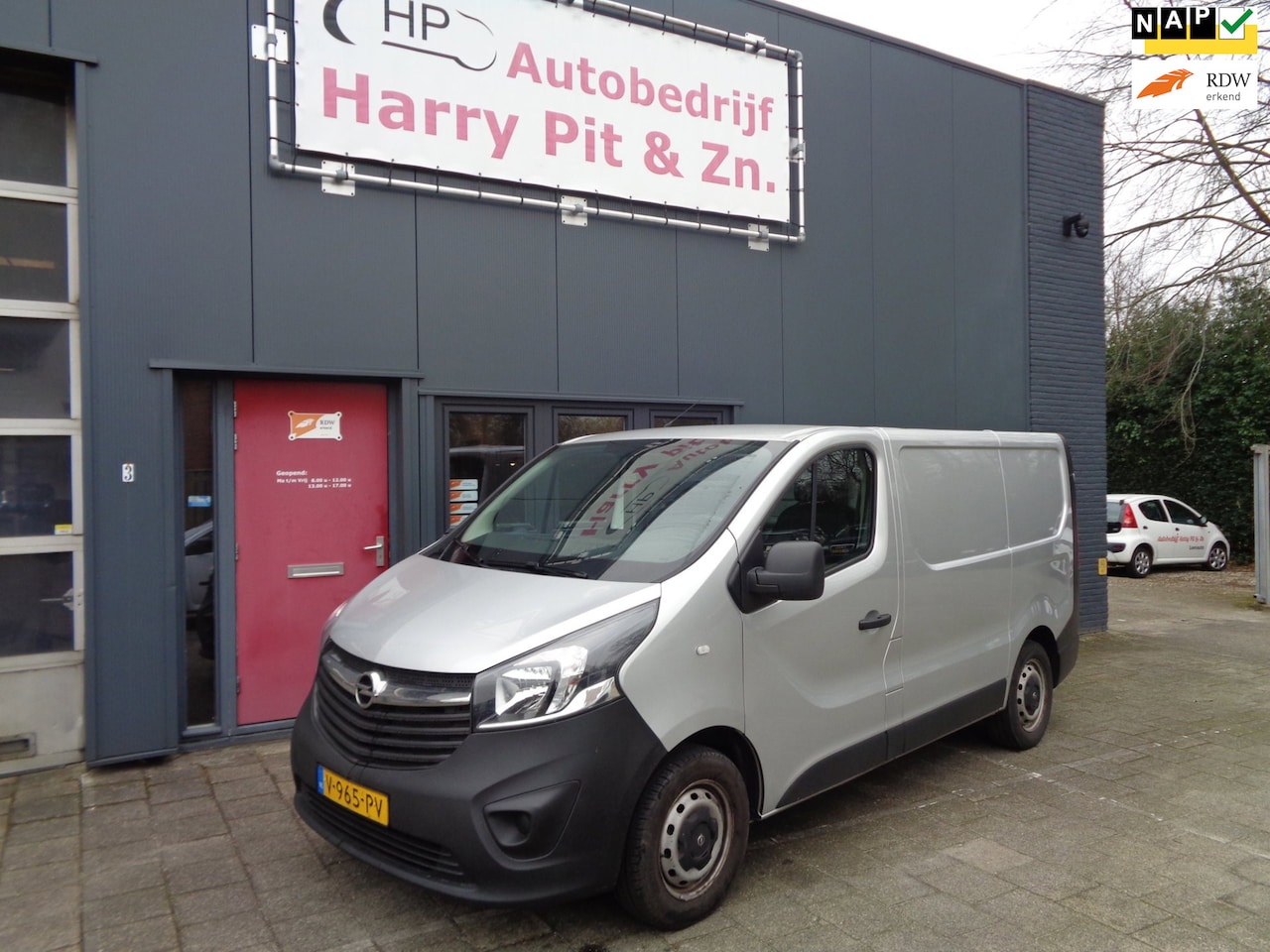 Opel Vivaro - 1.6 CDTI L1H1 Edition 1.6 CDTI L1H1 Edition - AutoWereld.nl
