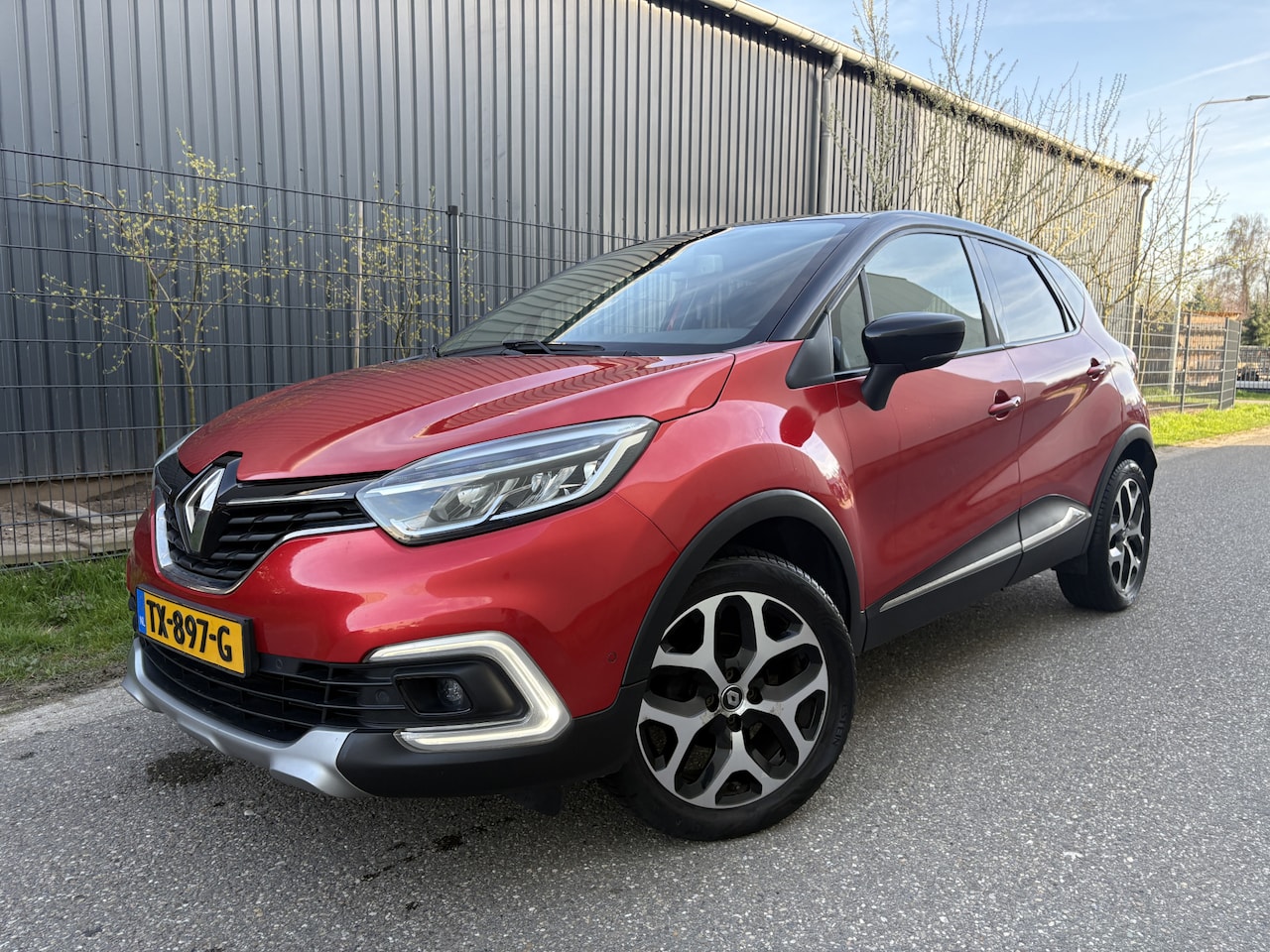 Renault Captur - 0.9 TCe Intens / NAVI / AIRCO / CRUISE - AutoWereld.nl