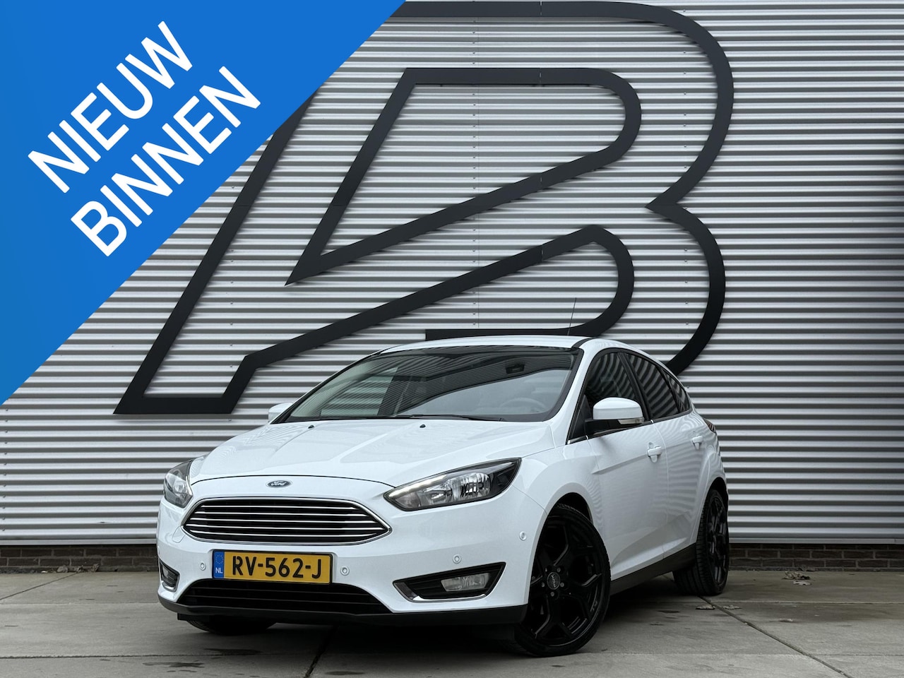 Ford Focus - 1.0 Titanium Edition Navi|Clima|Cruise|Stoelverwarming|PDC V+A|APK tot 12-2026 - AutoWereld.nl