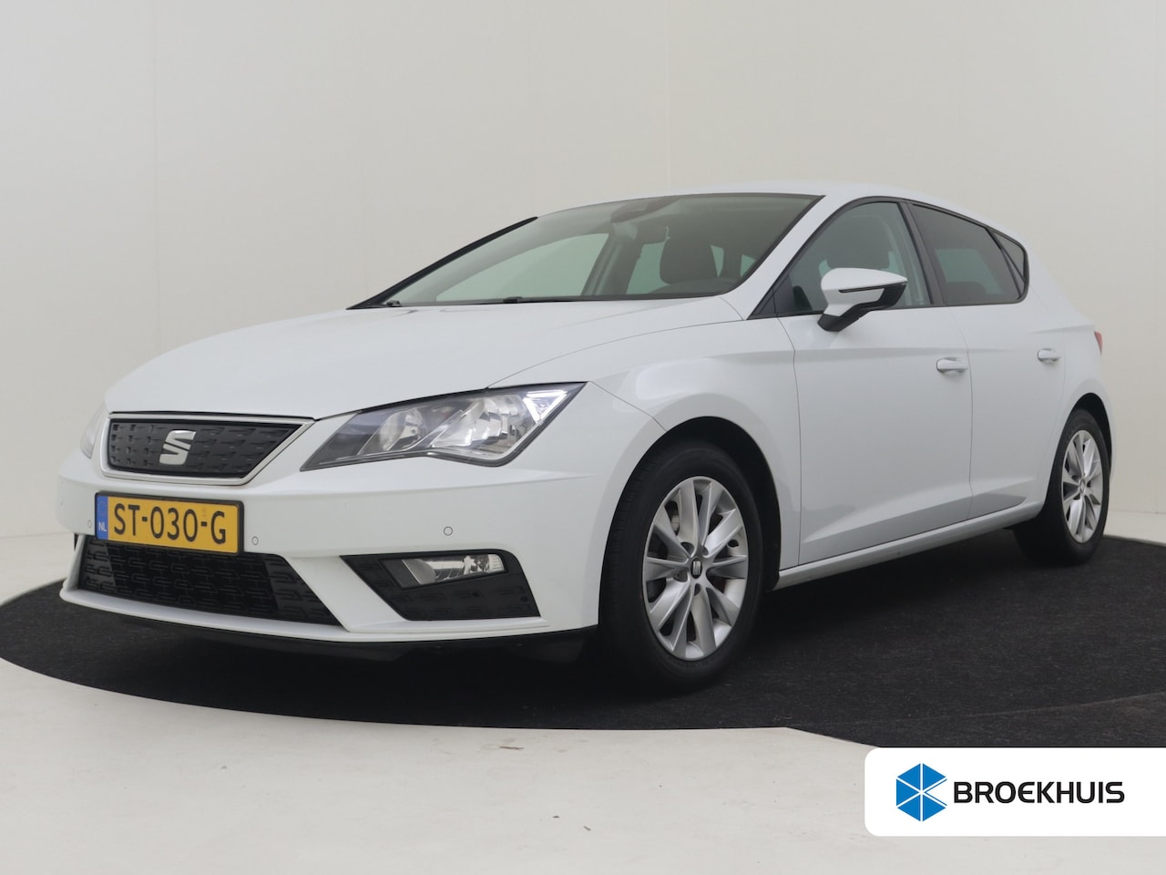 SEAT Leon - 1.0 EcoTSI Style Business Intense 115pk Parkeersensor voor+achter | Apple carplay android - AutoWereld.nl