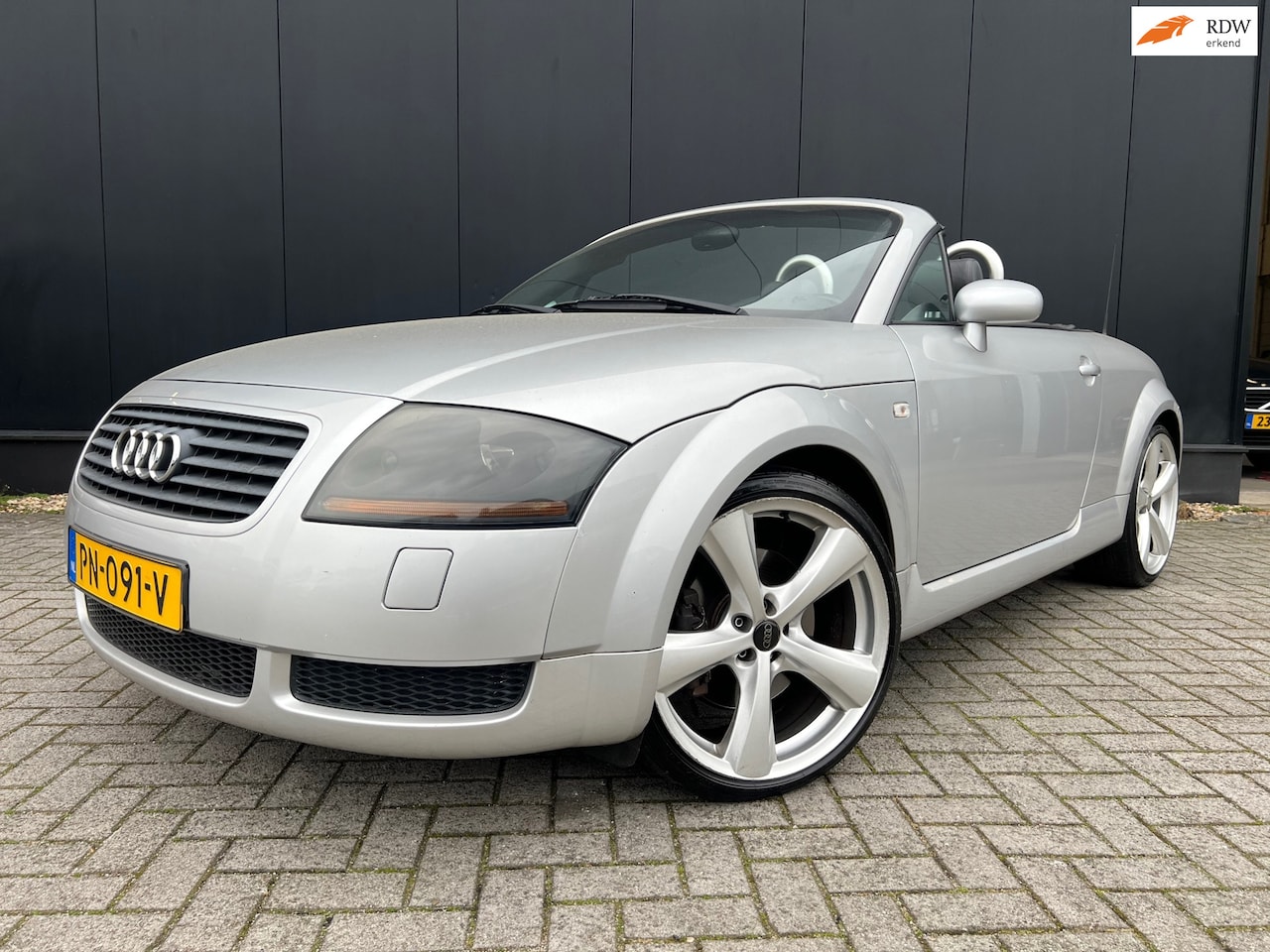 Audi TT Roadster - 1.8 5V Turbo Leer/19''Lmv/GehOnderh - AutoWereld.nl