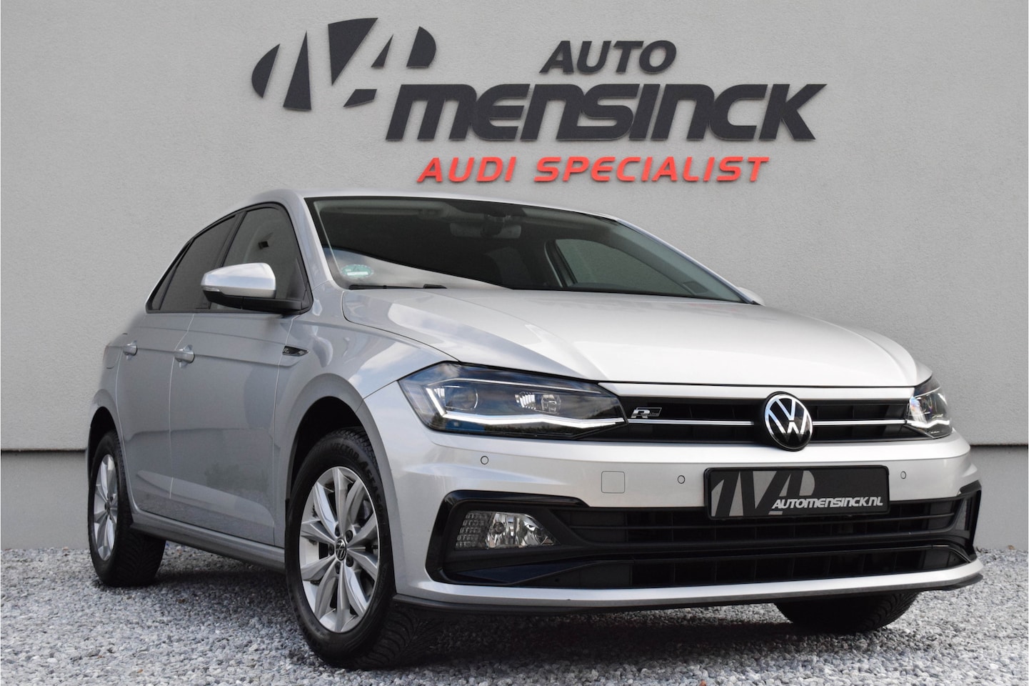 Volkswagen Polo - 1.0 TSI Highline R-Line / Cruise Control/ Stoelverwarming/ Parkeersensoren/ 70kW (96PK) - AutoWereld.nl