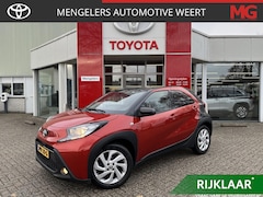 Toyota Aygo X - 1.0 VVT-i MT First Edition | Airco | Camera | Stoelverwarming | Privacy glass