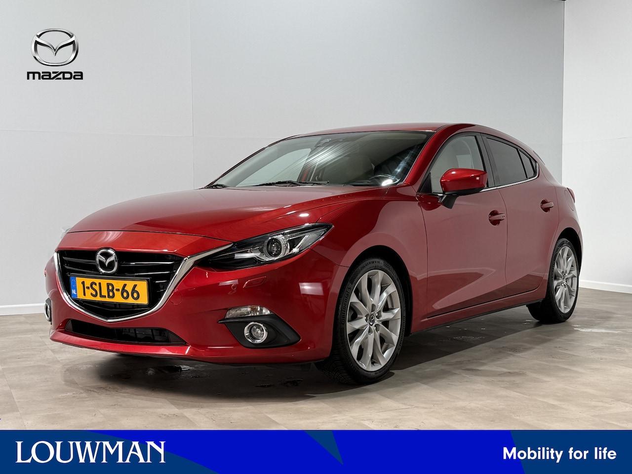 Mazda 3 - 2.0 GT-M Leer | Navigatie | Trekhaak - AutoWereld.nl