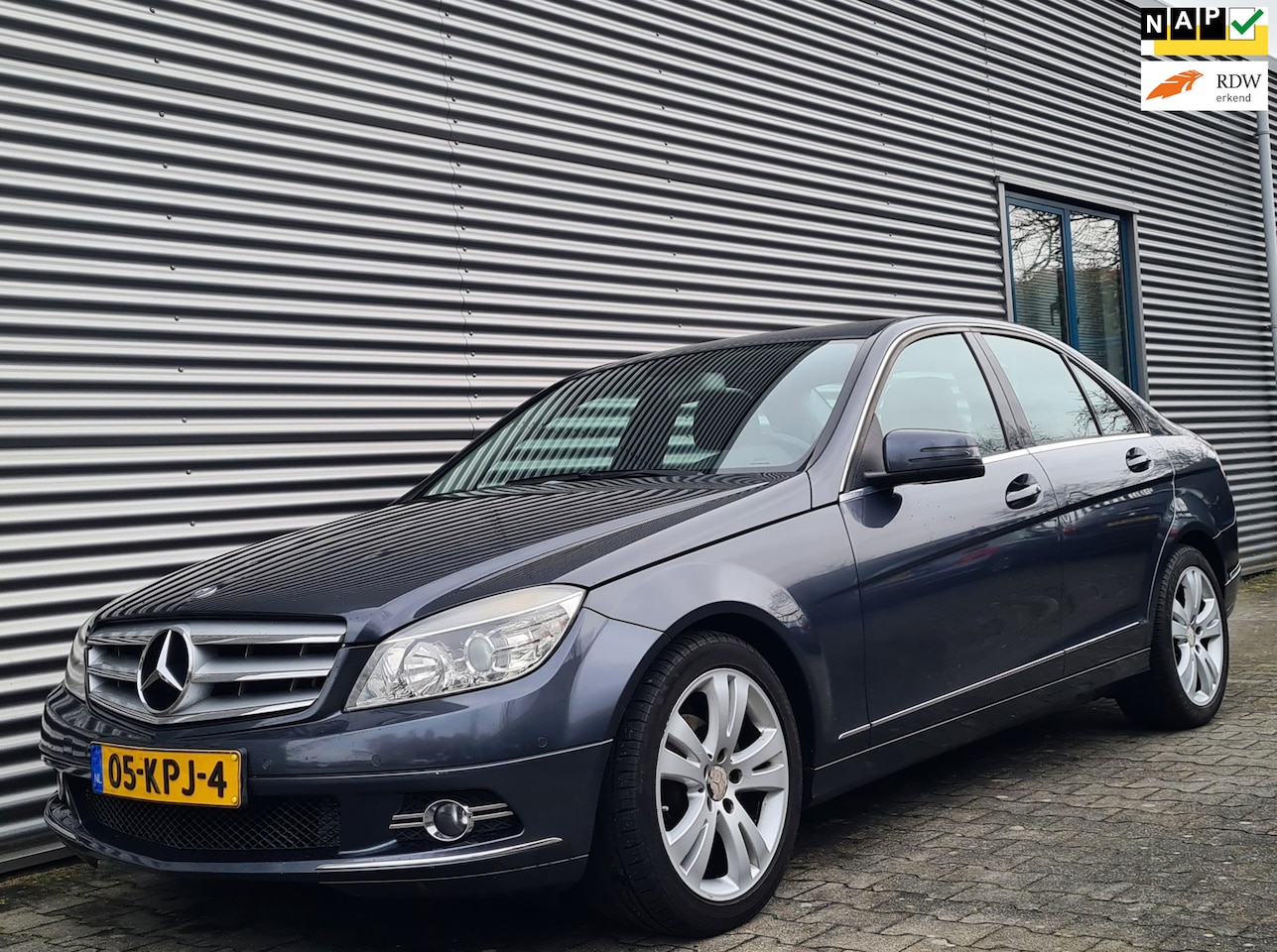 Mercedes-Benz C-klasse - 180 K BlueEFFICIENCY Business Edition Avantgarde 01-2010 Grijs Metallic - AutoWereld.nl
