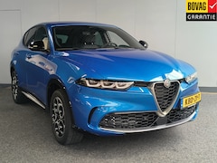 Alfa Romeo Tonale - 1.3T PHEV Ti AUTOMAAT uit 2023 Rijklaar + 12 maanden Bovag-garantie Henk Jongen Auto's in
