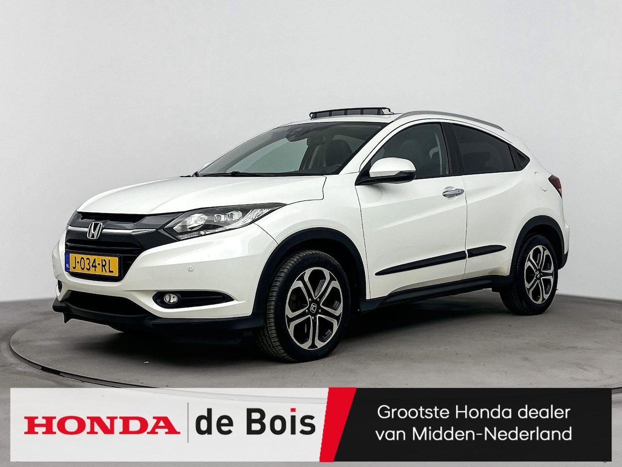 Honda HR-V - 1.5 i-VTEC Executive Aut. | Panodak | 1/2 Leer | 17 Inch | Parkeersensoren | LED verlichti - AutoWereld.nl