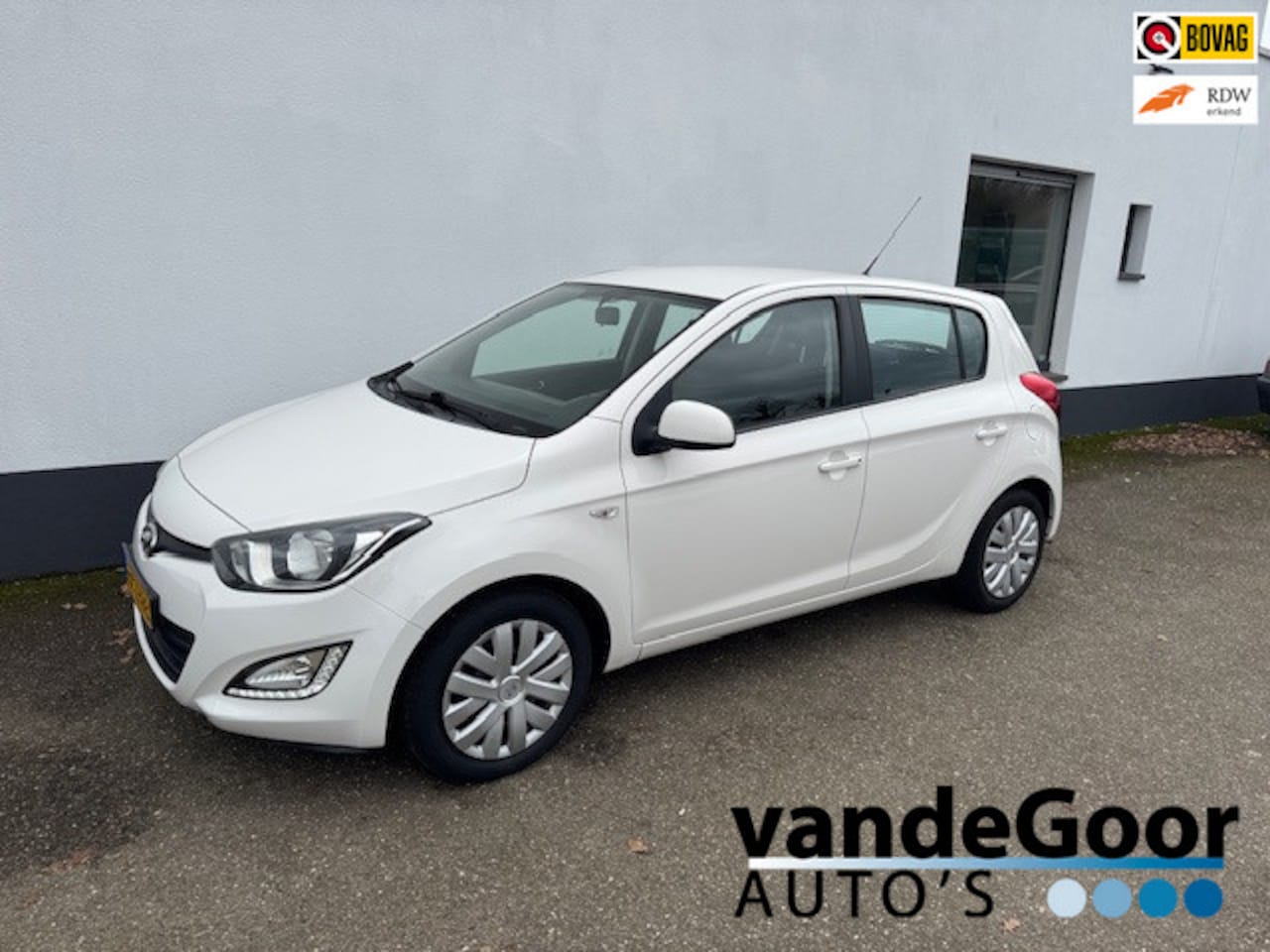 Hyundai i20 - 1.2i i-Motion 1.2i i-Motion, '13, 5-drs, airco, in een nette staat ! - AutoWereld.nl