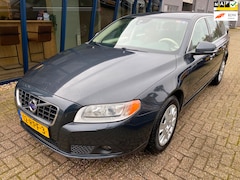 Volvo V70 - 1.6 T4 Limited Edition